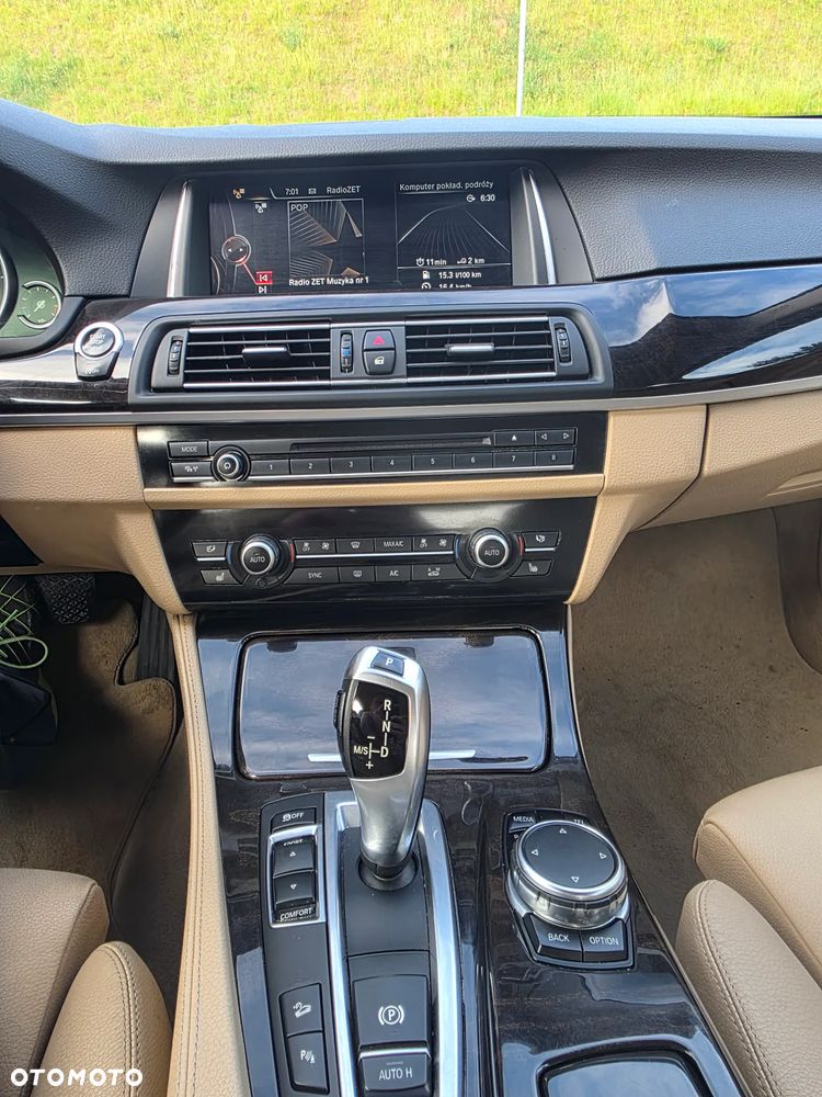 BMW Seria 5 530d xDrive - 6