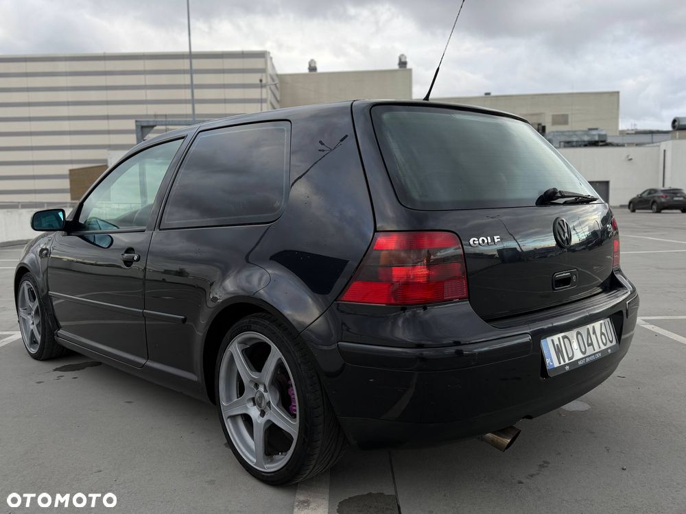 Volkswagen Golf - 3