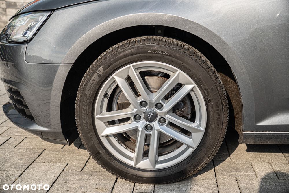 Audi A4 Avant 2.0 TDI S tronic - 22