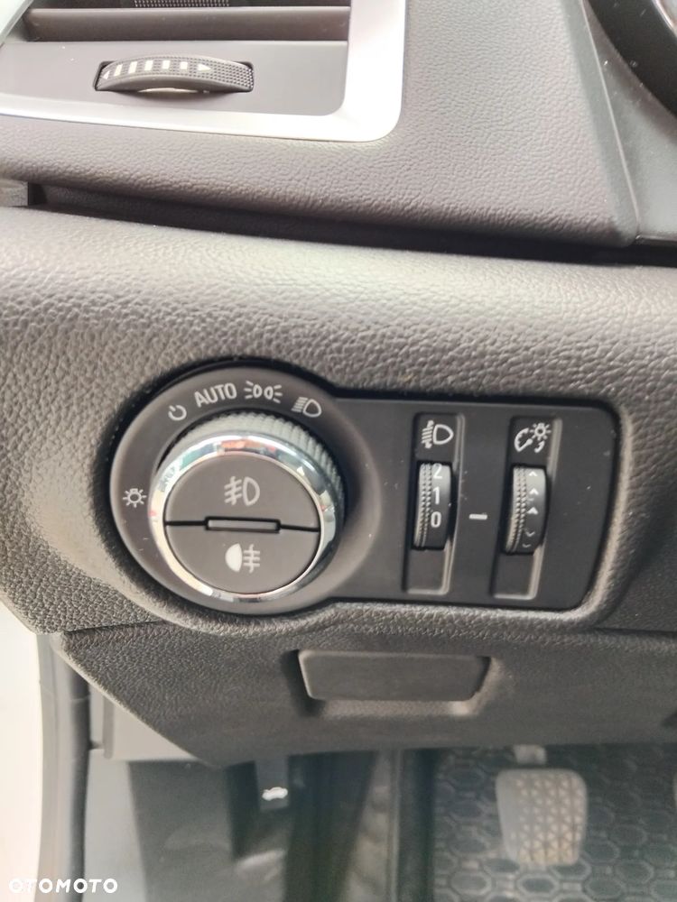 Opel Astra 1.6 CDTI DPF ecoFLEX TourerStart/Stop ENERGY - 16