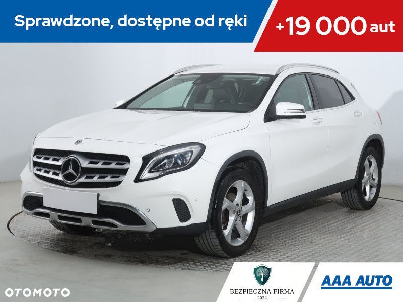 Mercedes-Benz GLA - 1