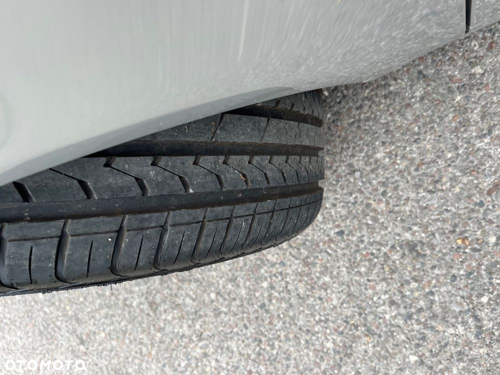 Audi A4 Avant ver-2-0-tdi - 14