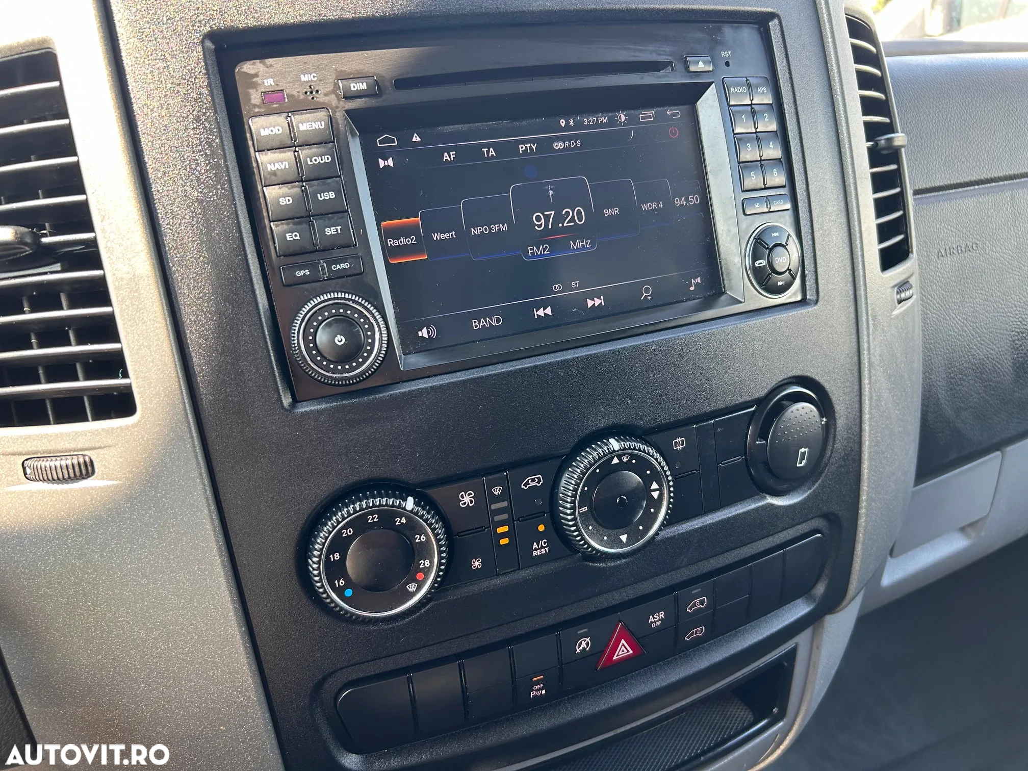 Volkswagen Crafter - 13