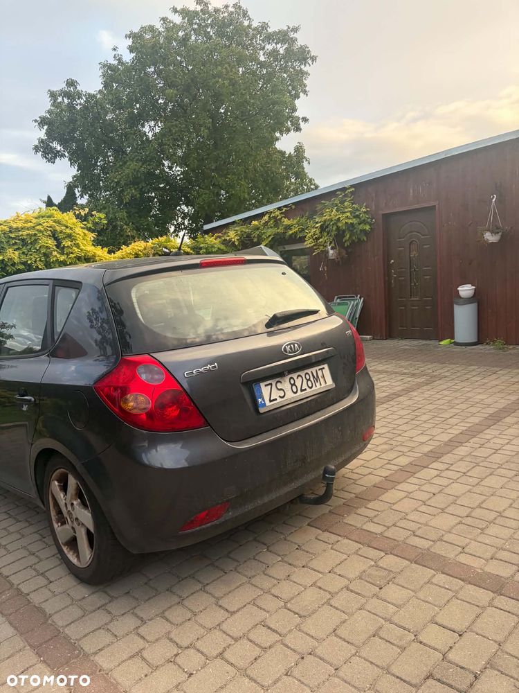Kia Ceed - 5
