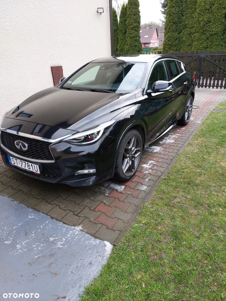 Infiniti Q30 1.5d Sport - 1