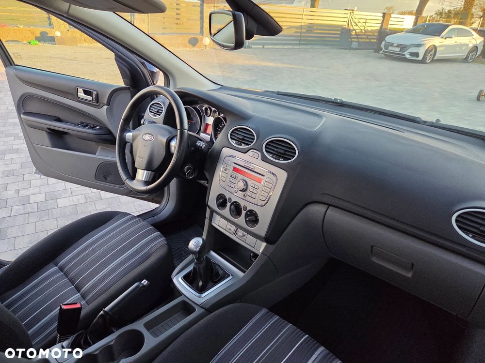 Ford Focus - 22