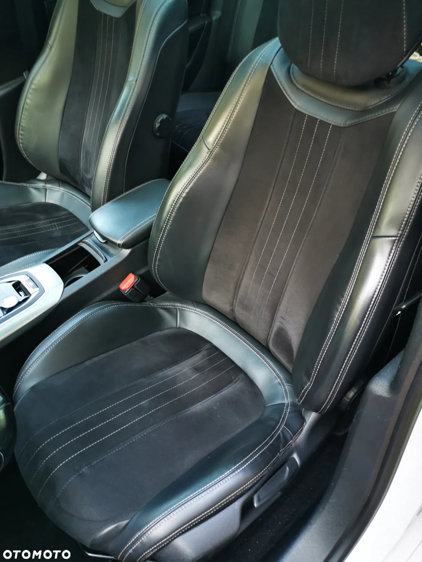 Peugeot 308 1.2 PureTech Allure S&S EAT6 - 10