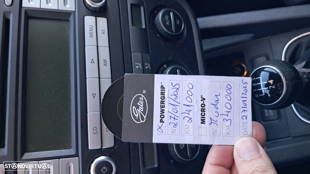 VW Jetta 1.9 TDi Confortline - 9