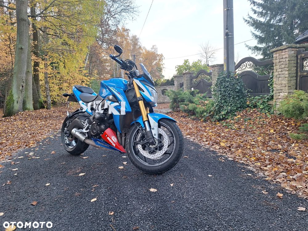 Suzuki GSX 1000 - 2