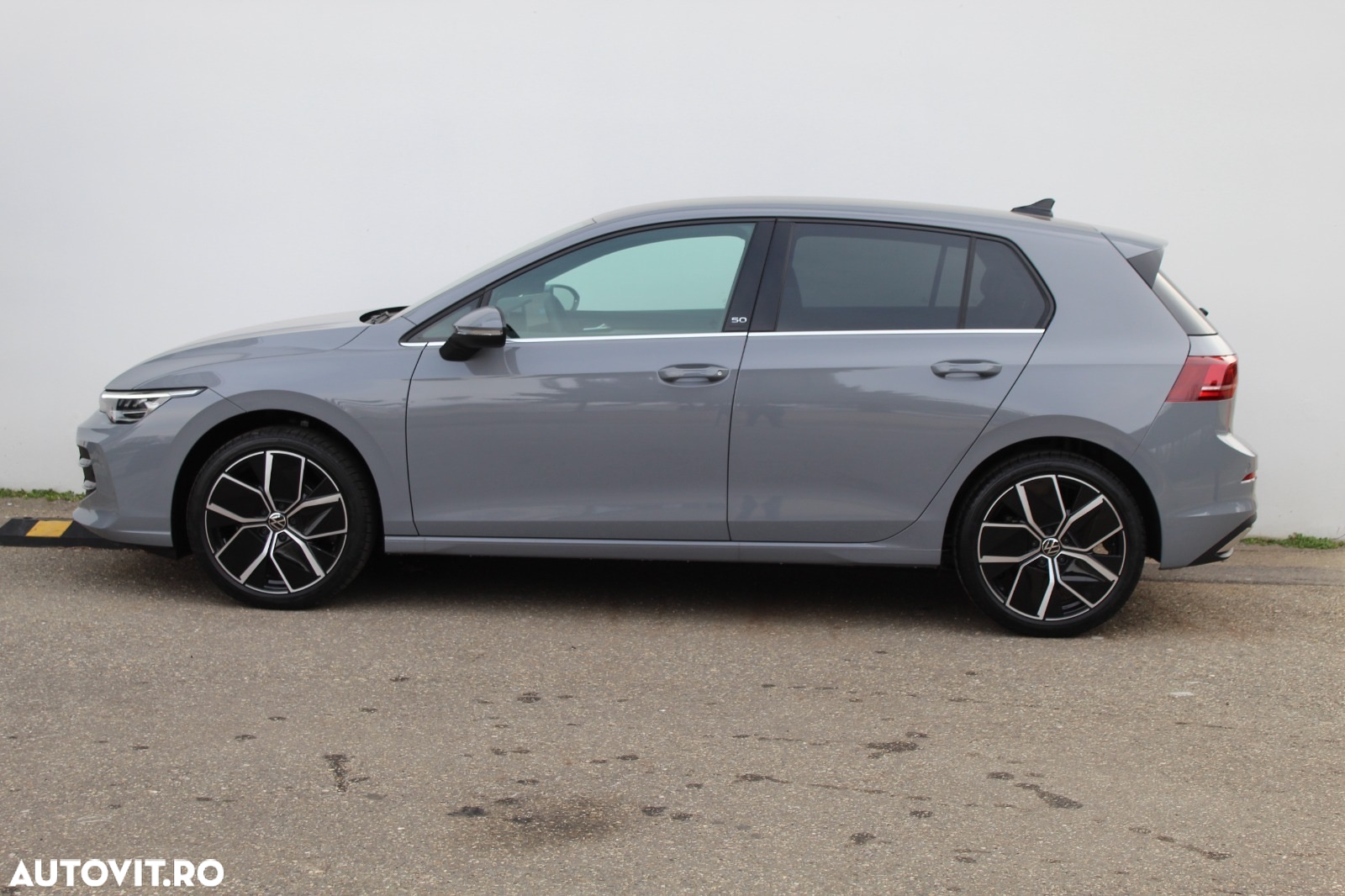 Volkswagen Golf 1.5 eTSI ACT DSG MHEV Style - 2