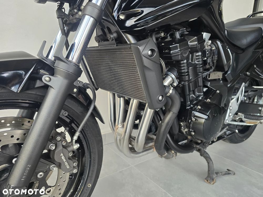 Suzuki Bandit - 22