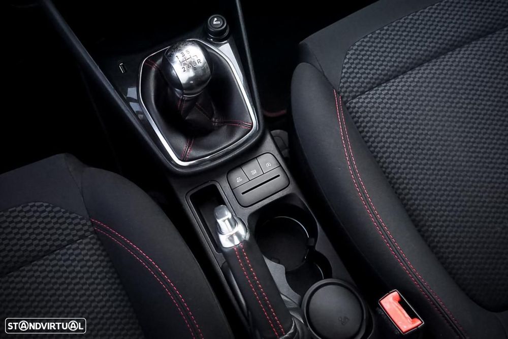 Ford Fiesta 1.0 EcoBoost ST-Line - 30