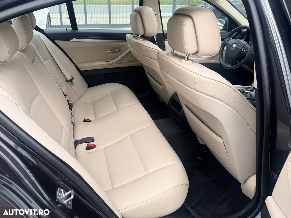 BMW Seria 5 520d Aut. - 15