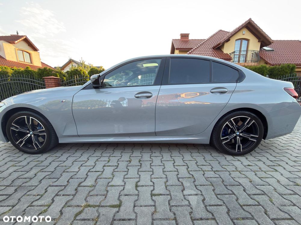 BMW Seria 3 330d xDrive mHEV M Sport - 9