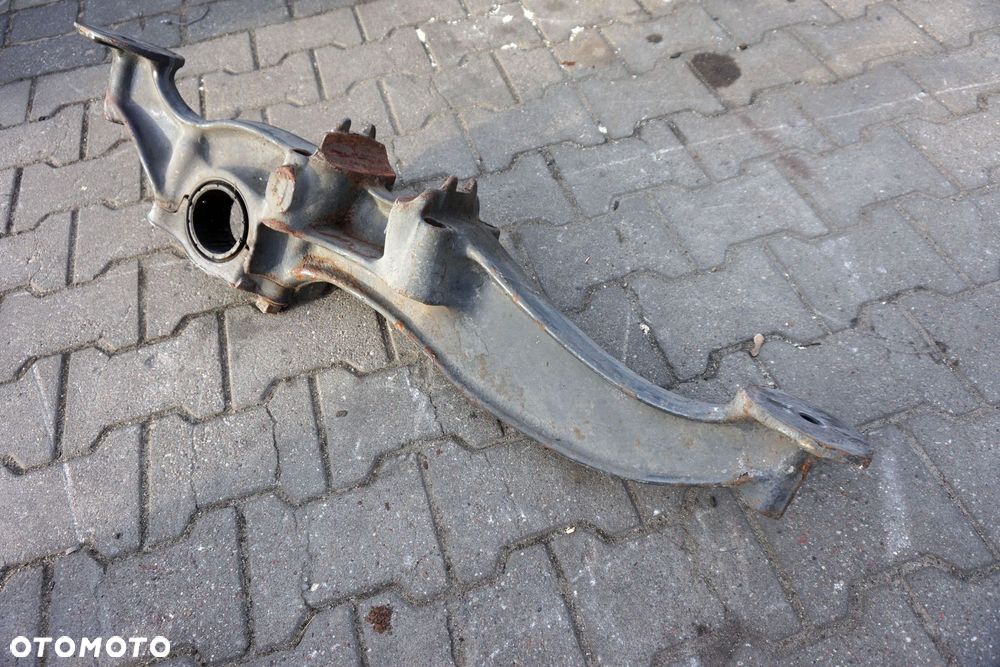 MOCOWANIE PODPORA WSPORNIK XF CF  202739D 1896601 DELFIN LEWY DAF EURO 6 - 5