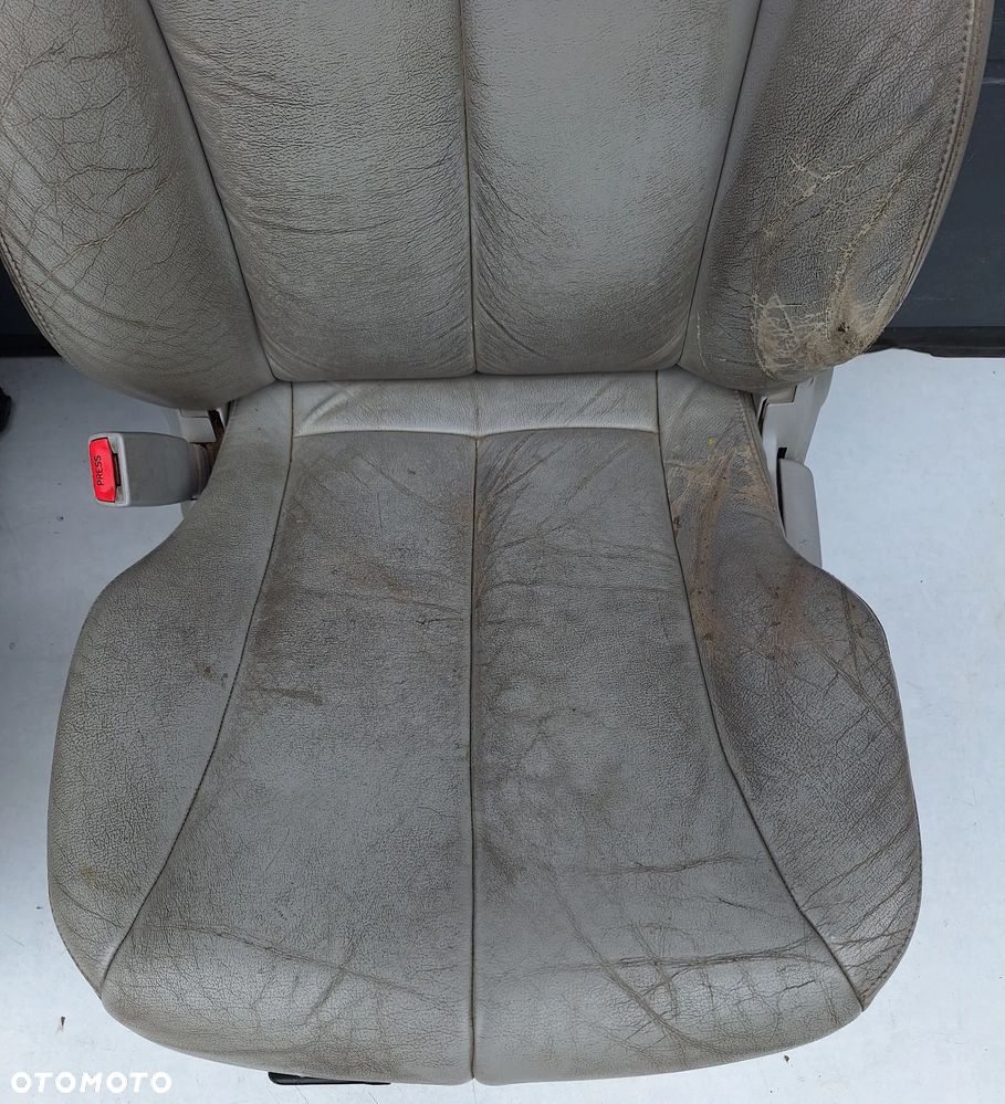 FOTEL LEWY PRZÓD SZARA SKÓRA -HYUNDAI TERRACAN / EUROPA - 3