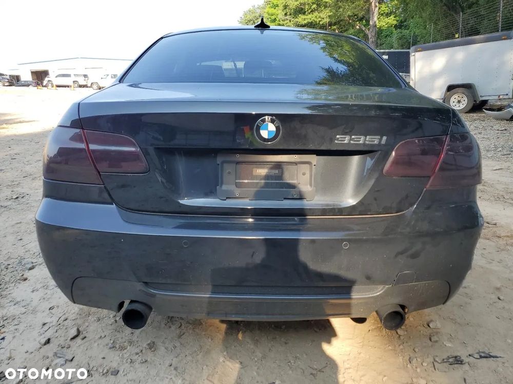 BMW Seria 3 335i Coupe M Sport Edition - 6