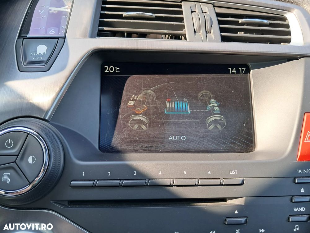 Citroën DS5 Hybrid4 EGS6 SoChic - 13