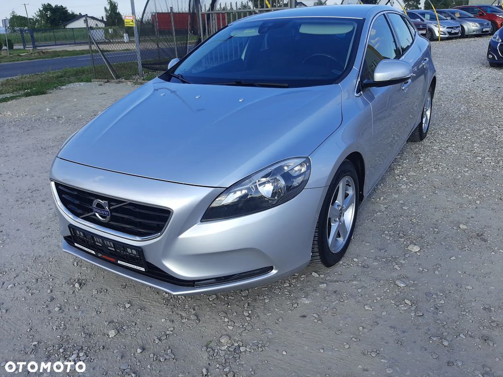 Volvo V40 D2 - 14