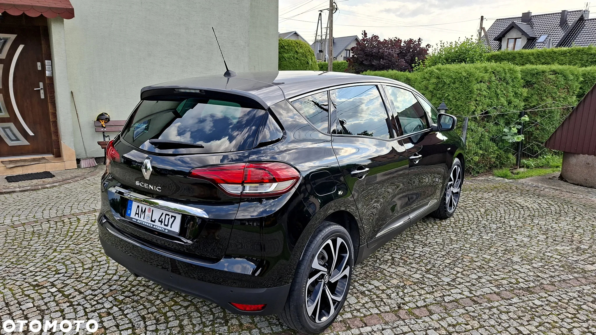 Renault Scenic ENERGY dCi 130 Euro 6 S&S Bose Edition - 15