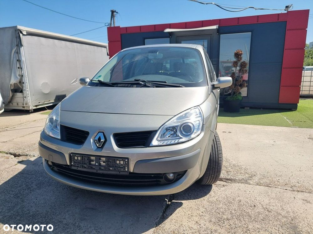 Renault Scenic - 1