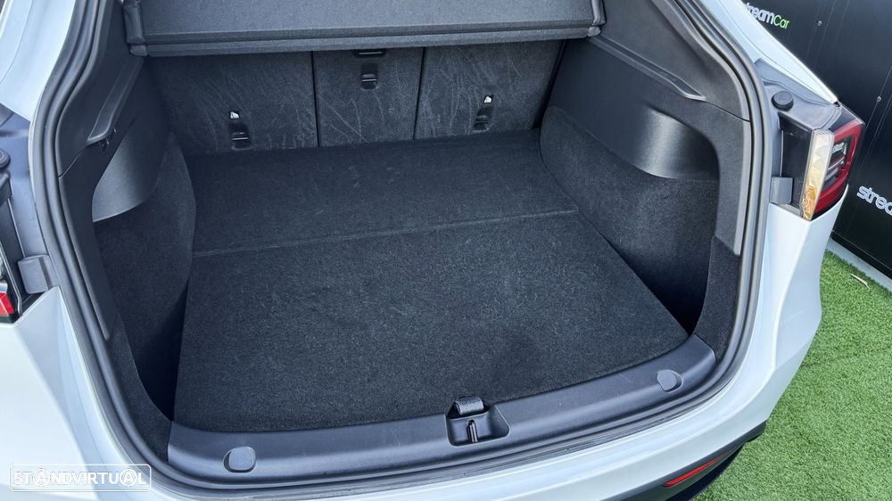 Tesla Model Y RWD - 37