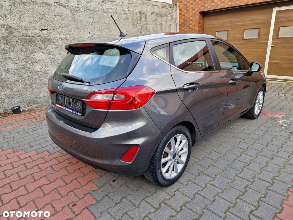 Ford Fiesta 1.1 S&S TITANIUM - 9