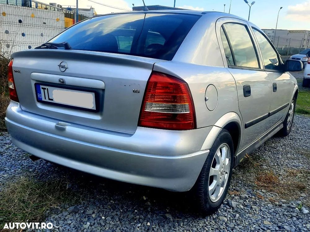 Opel Astra - 8