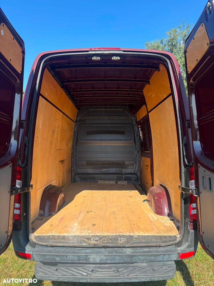 Mercedes-Benz Sprinter - 5