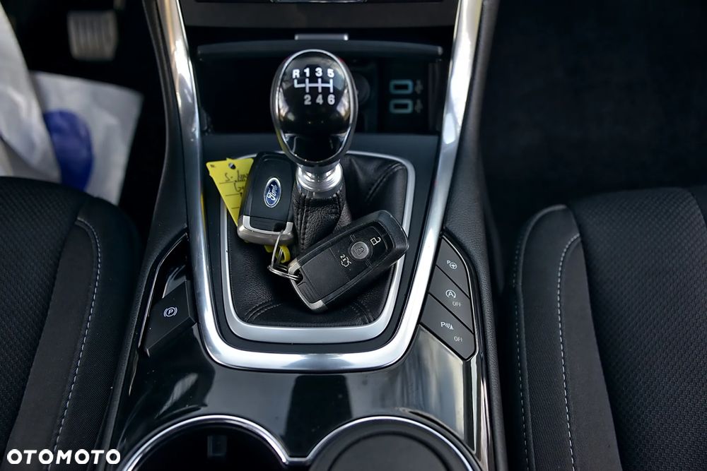 Ford S-Max 2.0 TDCi Titanium - 38