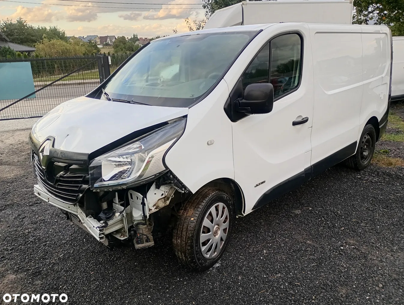 Renault TRAFIC 2018r + 2016r - 19