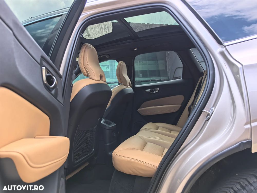 Volvo XC 60 Recharge T6 Twin Engine eAWD Inscription Expression - 14