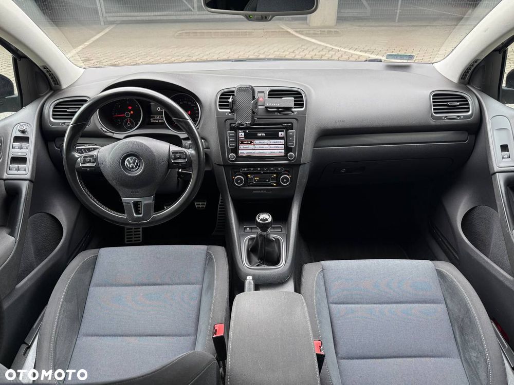 Volkswagen Golf 1.6 TDI Trendline - 34