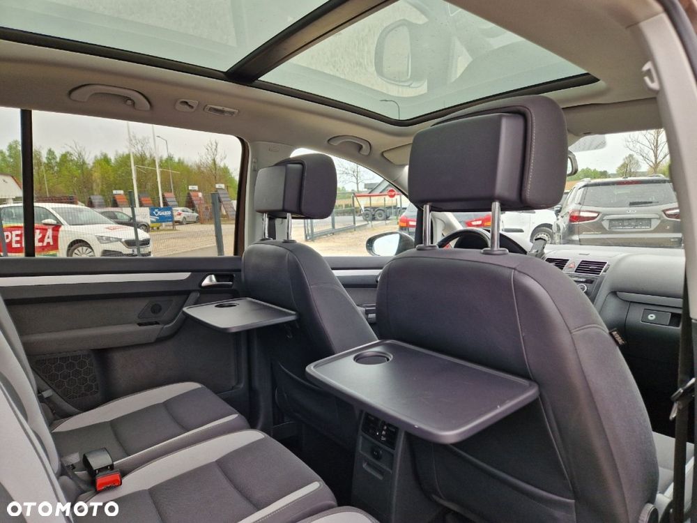 Volkswagen Touran 2.0 TDI DPF DSG Life - 21