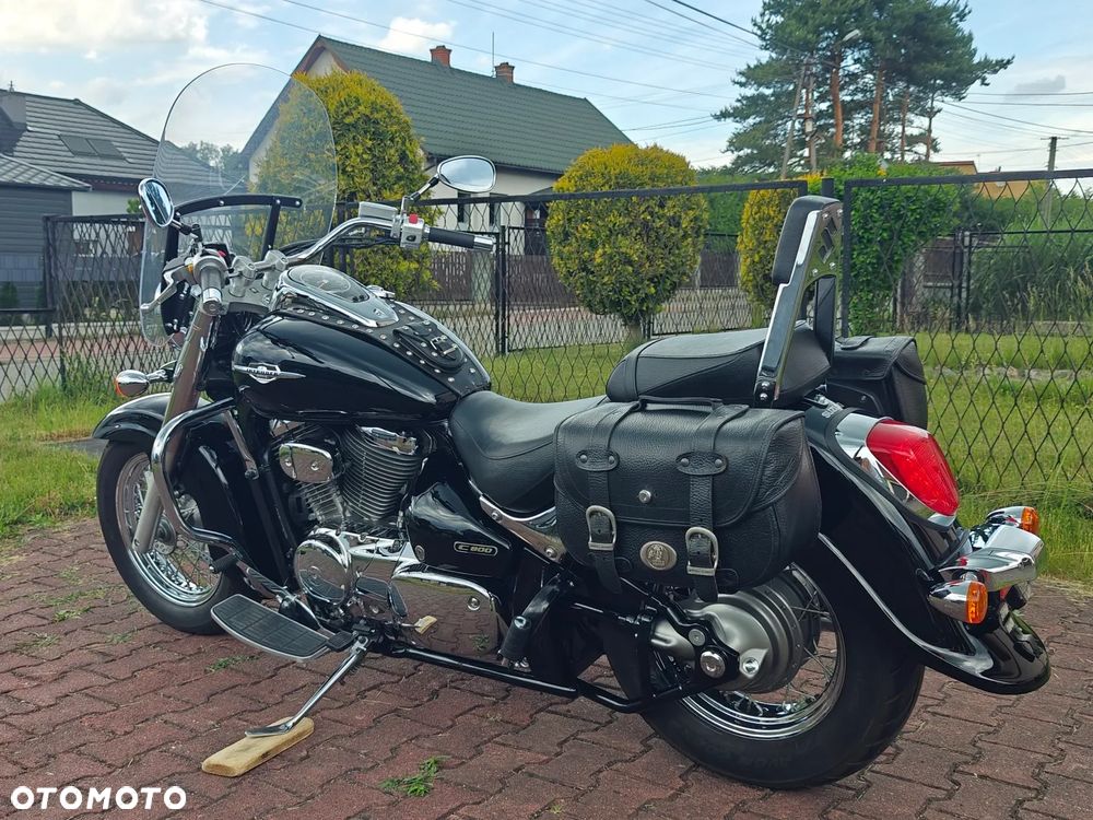 Suzuki Intruder - 31
