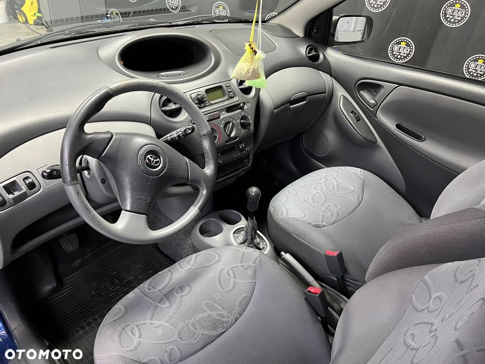 Toyota Yaris 1.3 Sol - 8