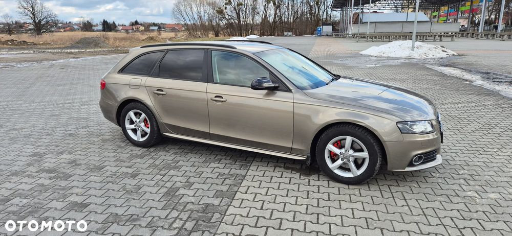Audi A4 Avant - 11