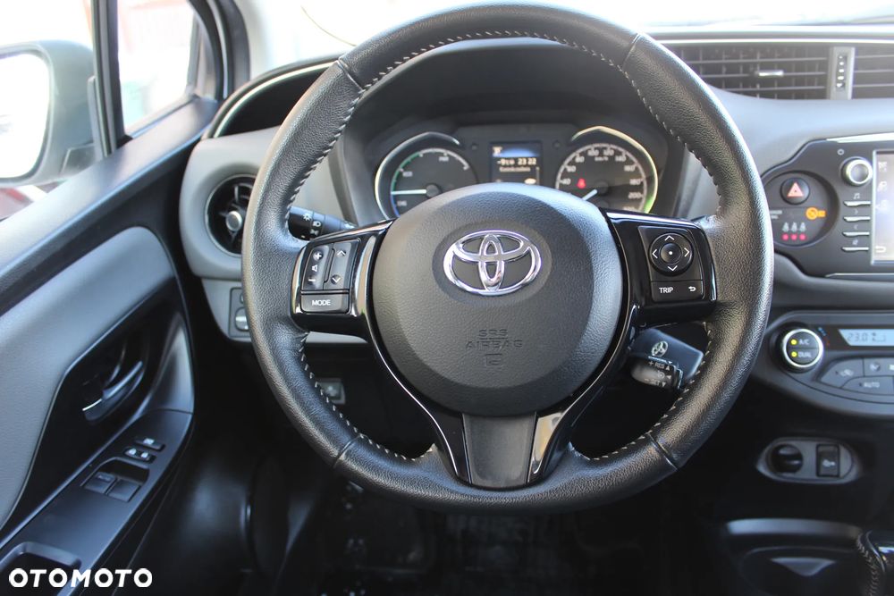Toyota Yaris - 22
