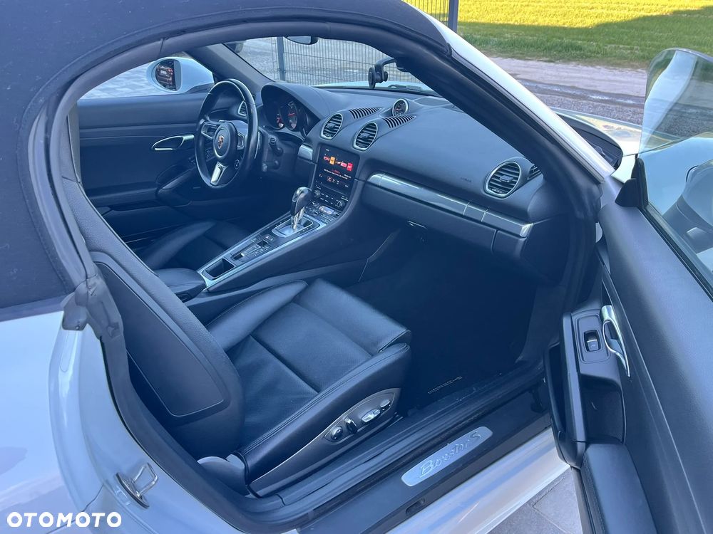 Porsche 718 Boxster S PDK - 25