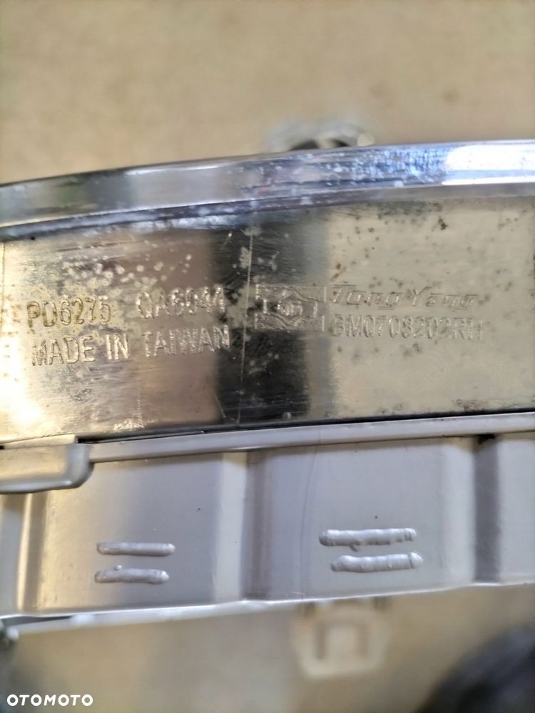 Grill nerki BMW F30 F31 11-19 - 2