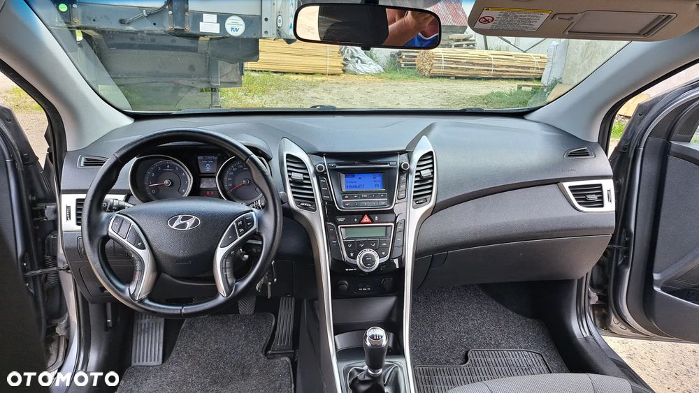 Hyundai i30 1.4 Base - 17