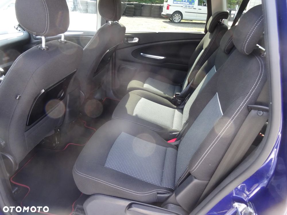 Ford S-Max - 18