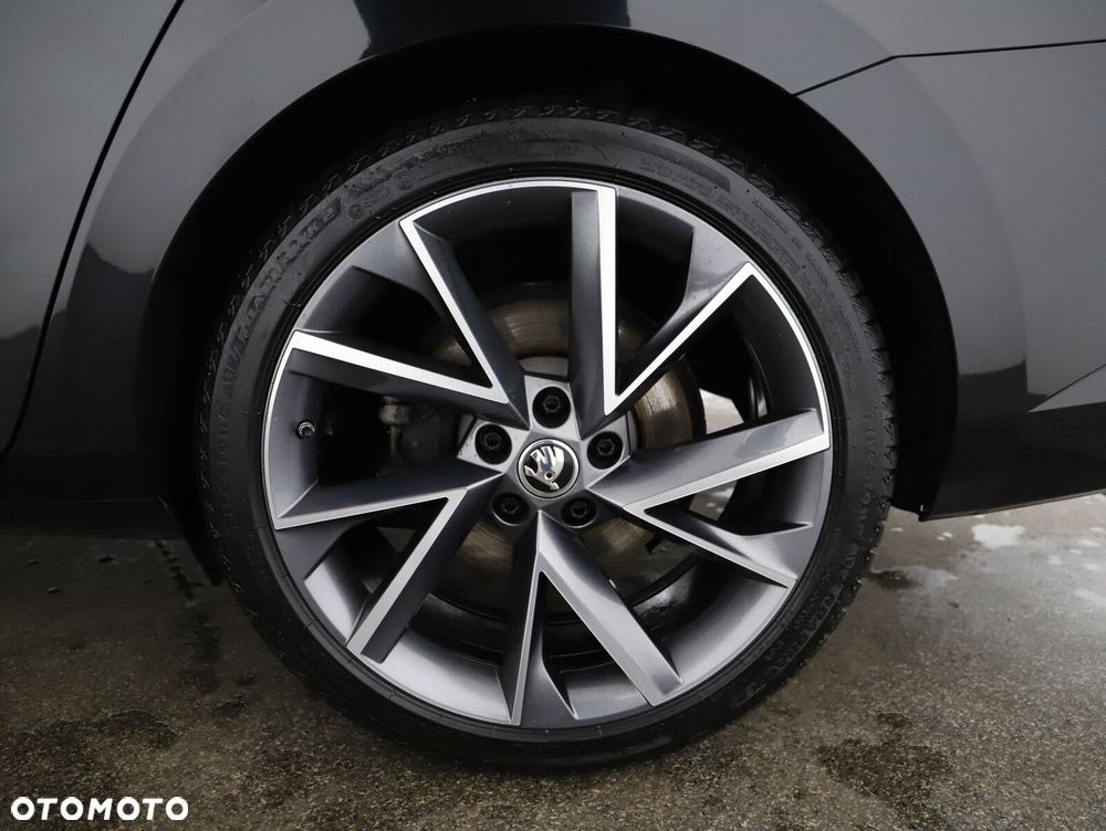 Skoda Superb 2.0 TDI SCR Sportline DSG - 31