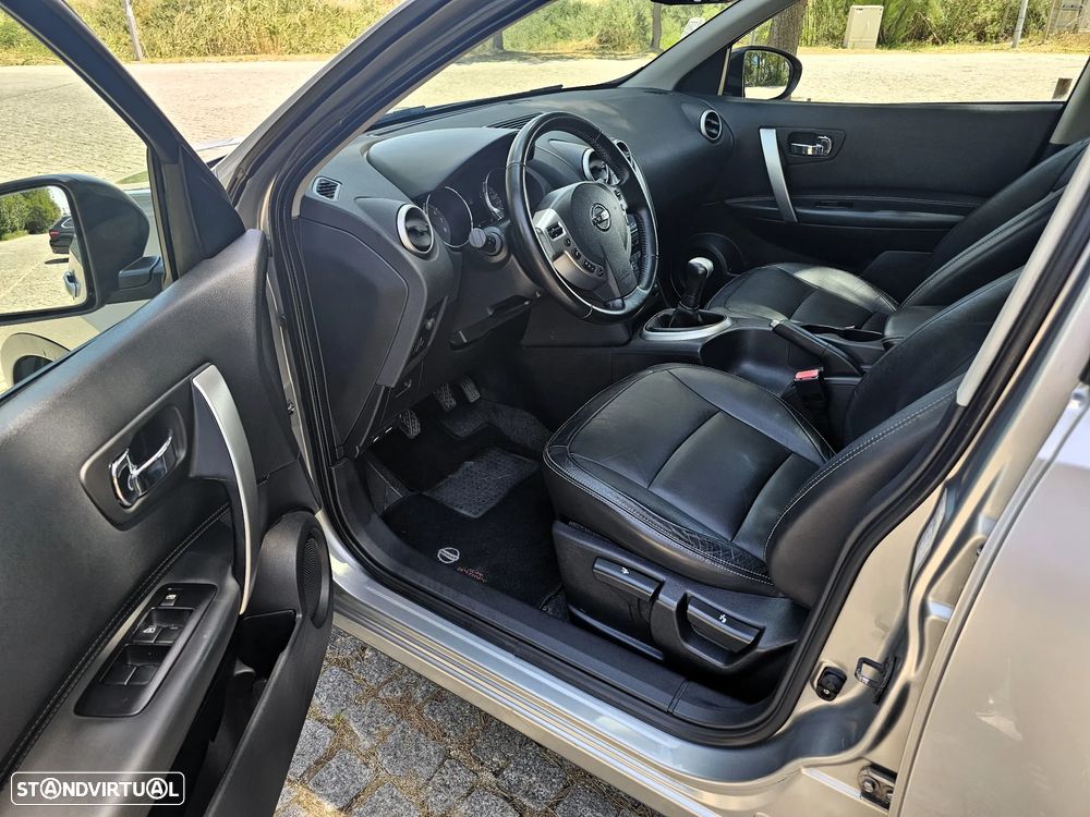 Nissan Qashqai 1.6 Tekna Premium 18 - 17