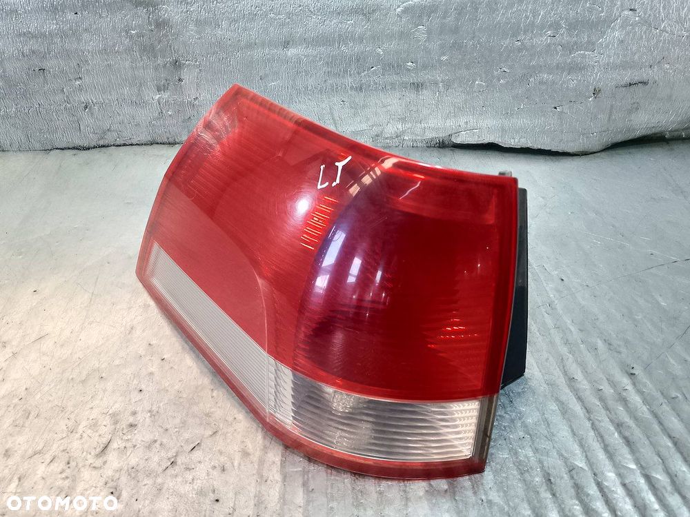 LAMPA TYLNA LEWA OPEL VECTRA C 24469461  24469461  13184022 KOMBI - 1