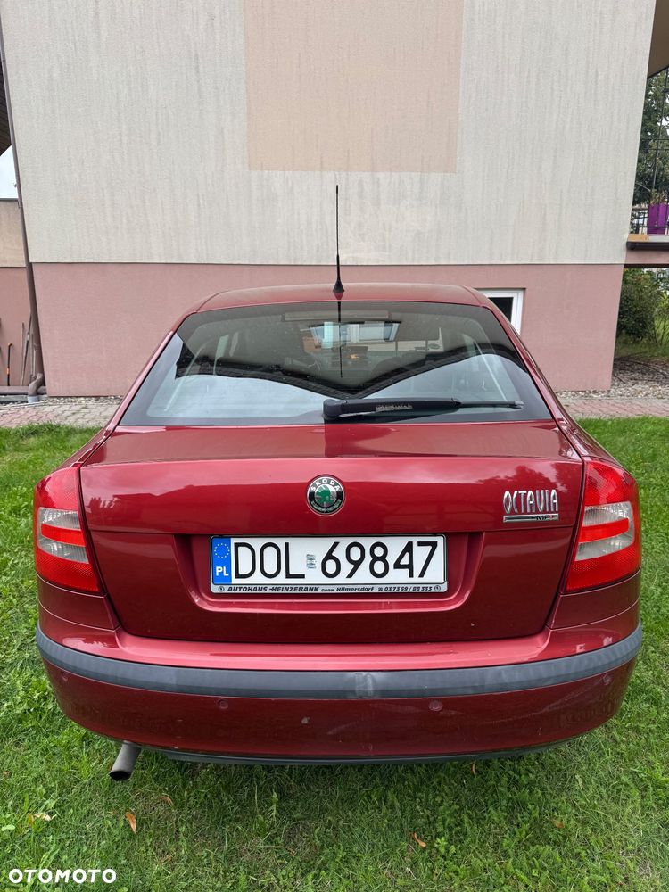 Skoda Octavia 1.6 Elegance - 3