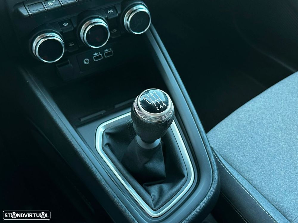 Mitsubishi Colt 1.0 MPI-T Kaiteki — fotografia 9