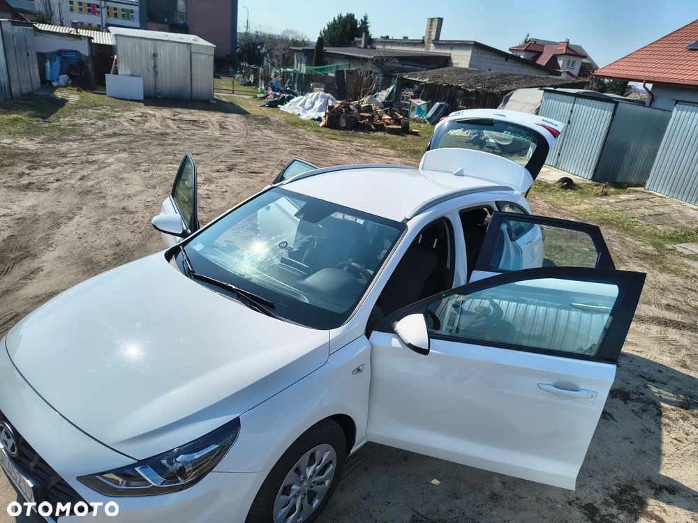 Hyundai i30 1.5 DPI Classic + - 6