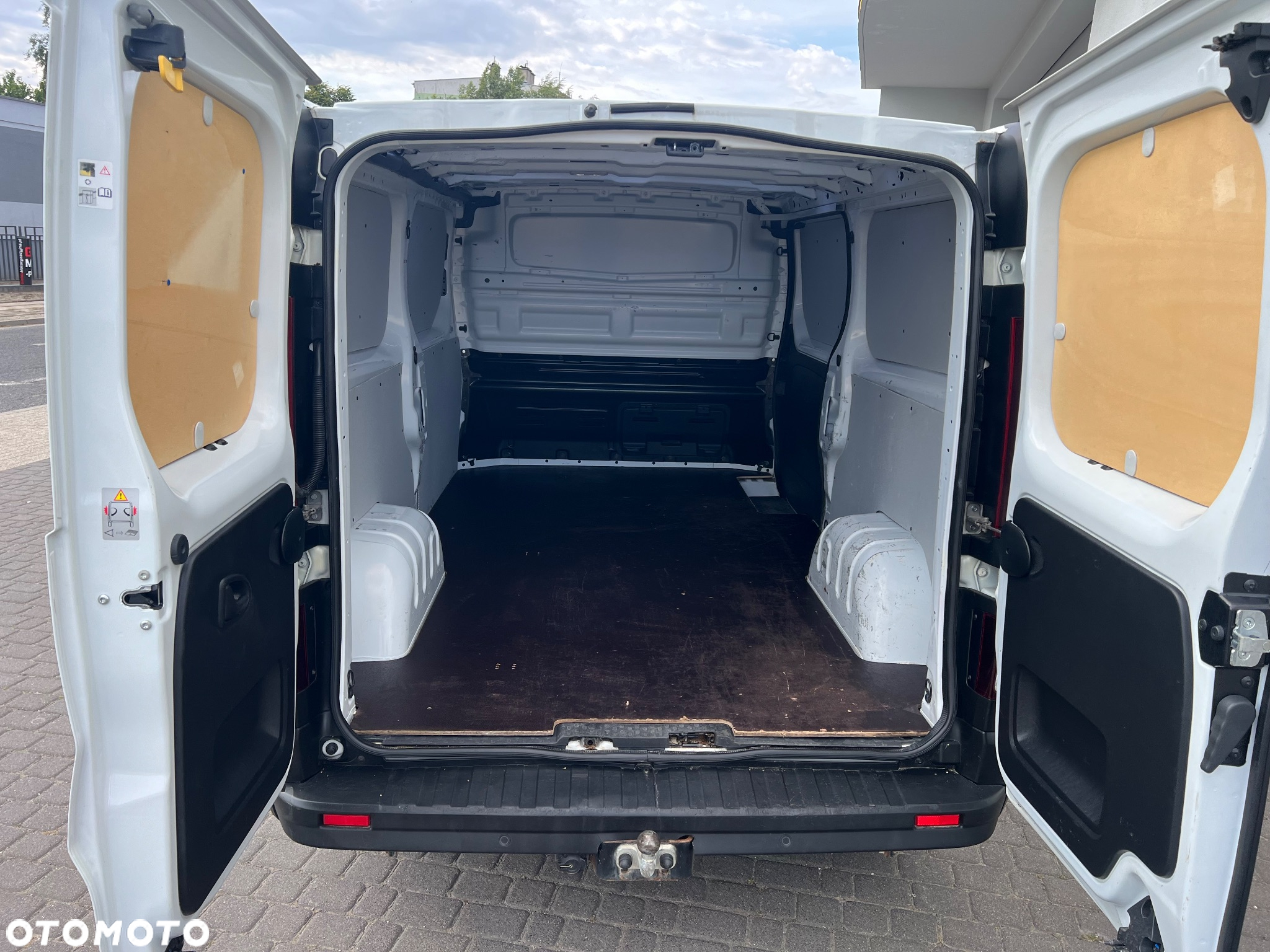 Nissan PRIMASTAR L2H1 - 5