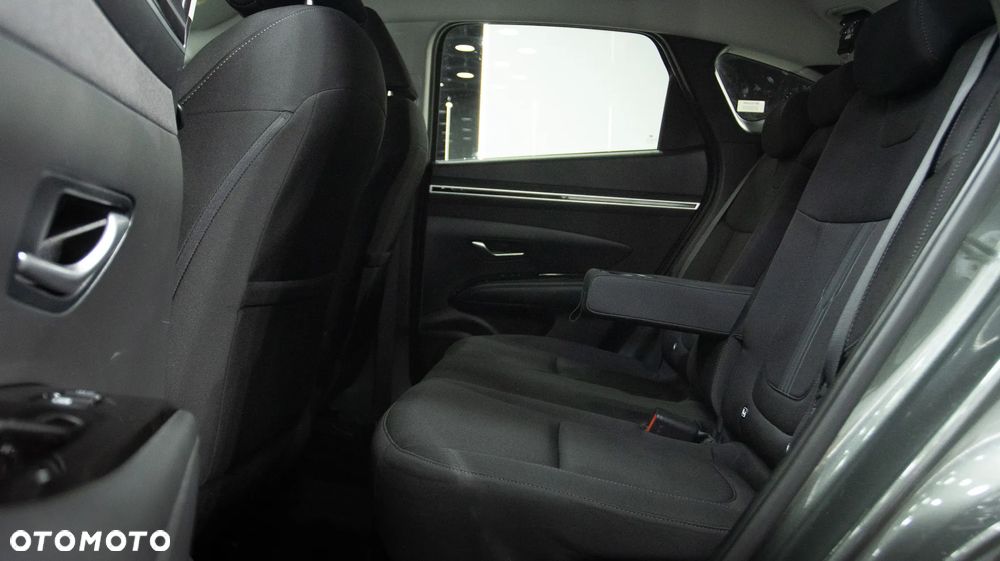 Hyundai Tucson 1.6 T-GDi HEV Executive 4WD - 22